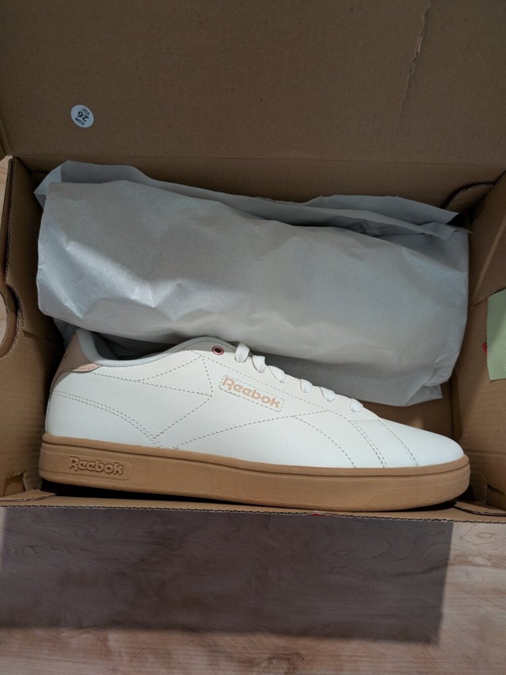 NIB Reebok Court Clean Shoes - Picture 2 of 9